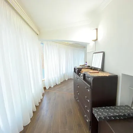 Duplex On Lliberty Square Apartment Tbilisi Exterior photo