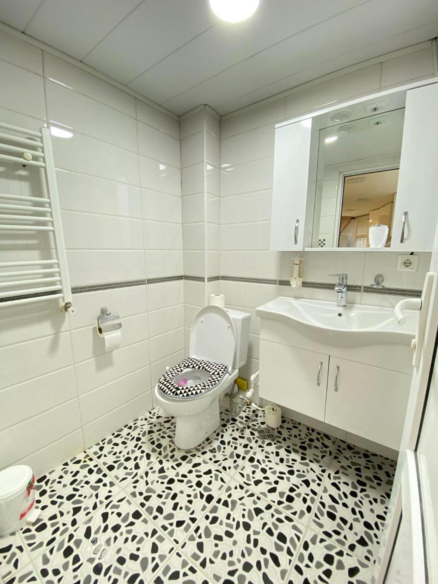 Апартаменти Duplex On Lliberty Square Тбілісі